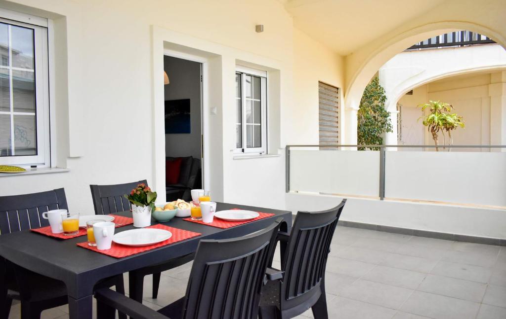 Seaside Marina Apartment - 3