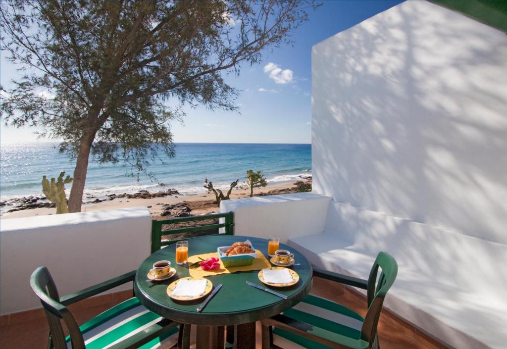 Bungalows Velázquez — Beach in Puerto del Carmen, Canary Islands