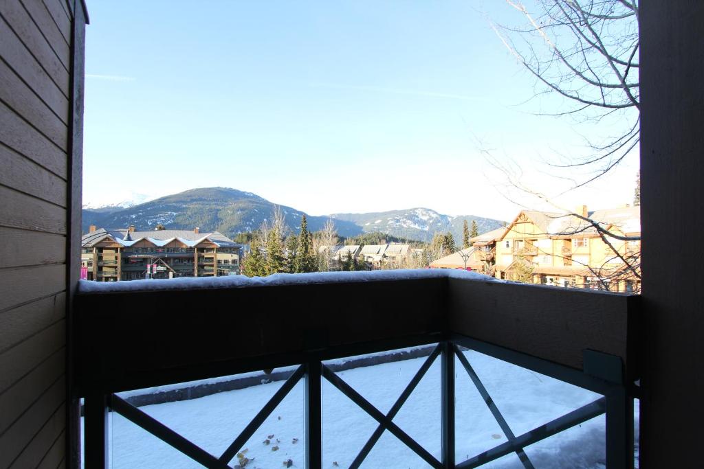 Marketplace Lodge by Whistler Retreats photo