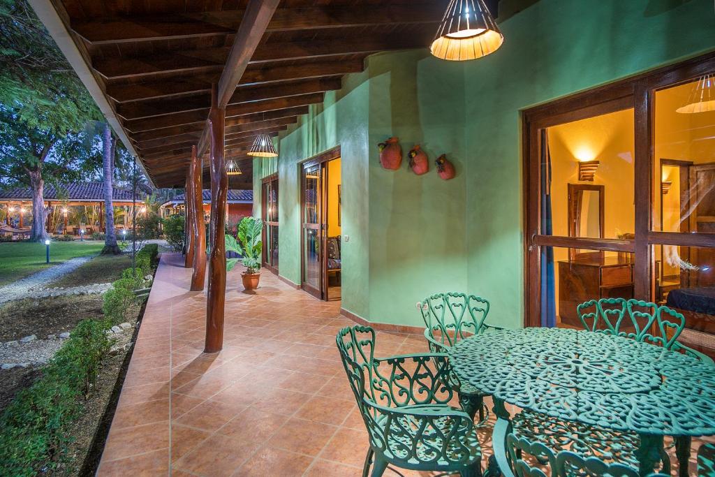 Balcony/terrace, Hotel Emerald Bay in Potrero