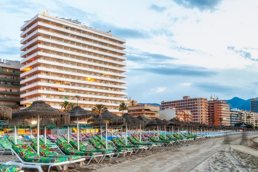 Apartamentos Stella Maris - Marcari SL — Beach in Fuengirola, Andalusia