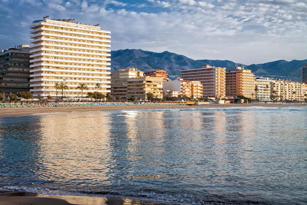 Apartamentos Stella Maris - Marcari SL — Beach in Fuengirola, Andalusia