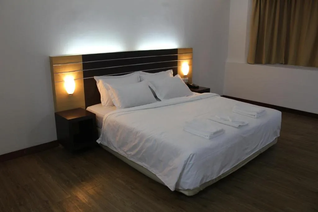 Sara Hotel，位于拉布安的酒店