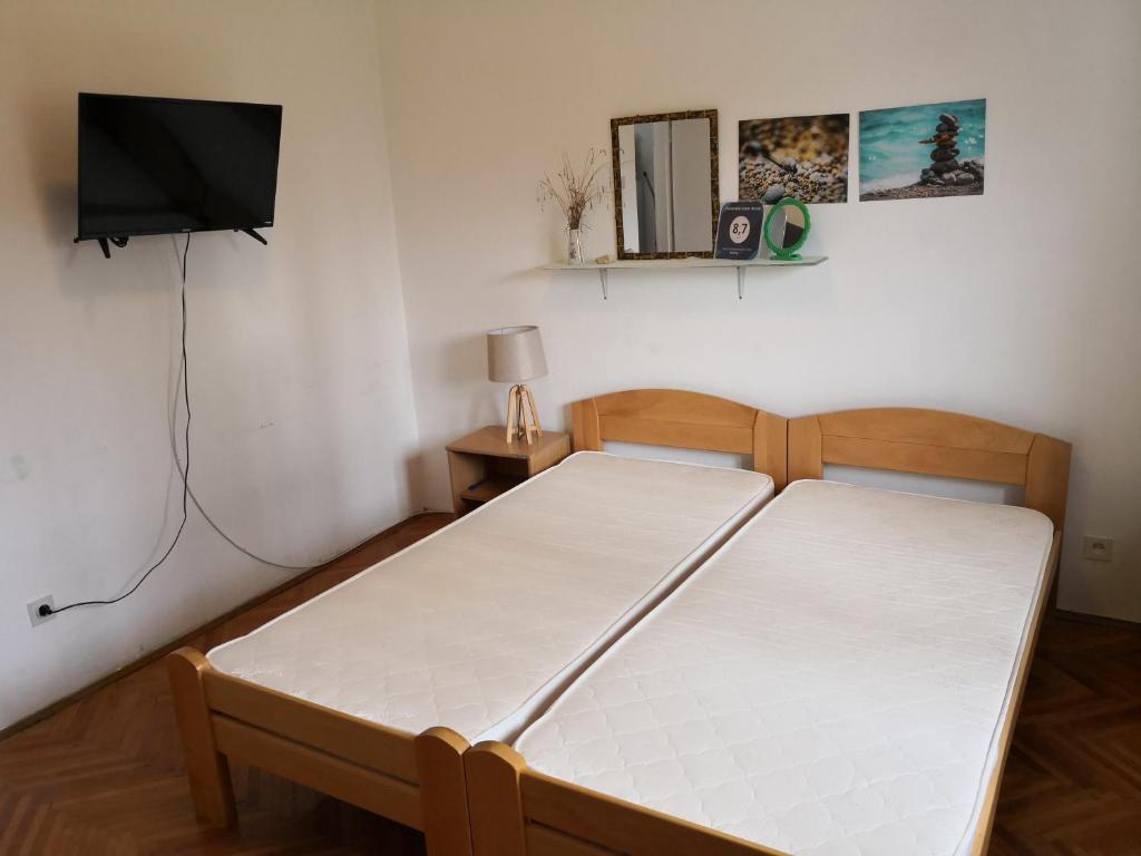 Large Double Room