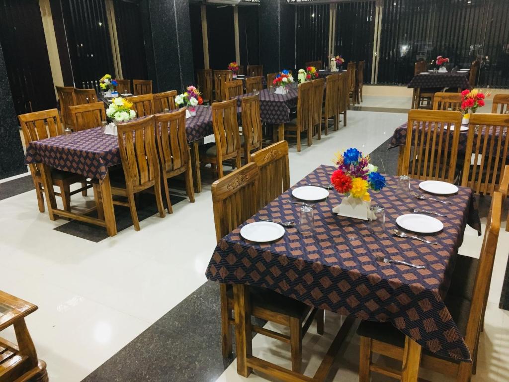 Hotel Mayank photo