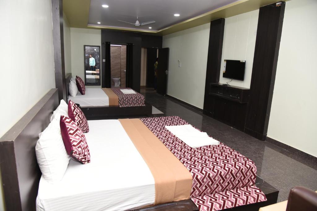 Hotel Mayank photo