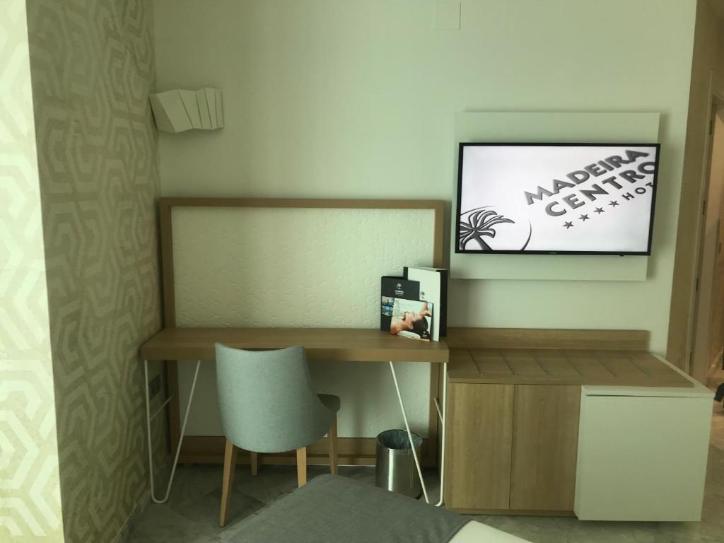 Hotel Madeira Centro — Hotel rooms in Benidorm, Valencian Community