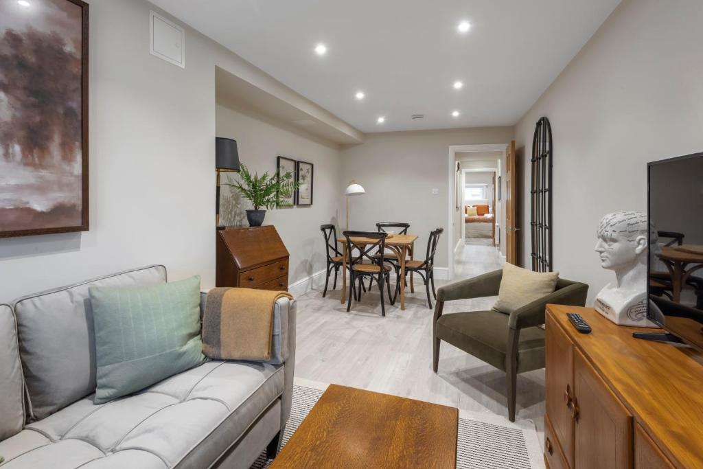 Superior Stays Luxury Apartments - Bath City Centre photo