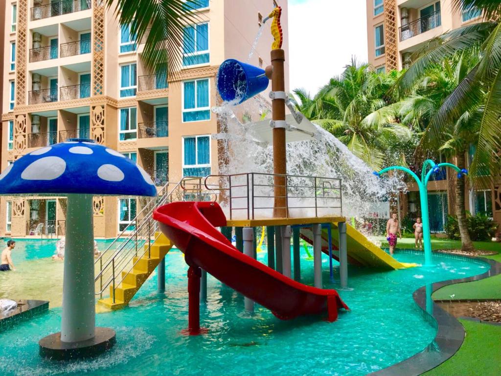 Atlantis Condo Resort  Pattaya  EVT