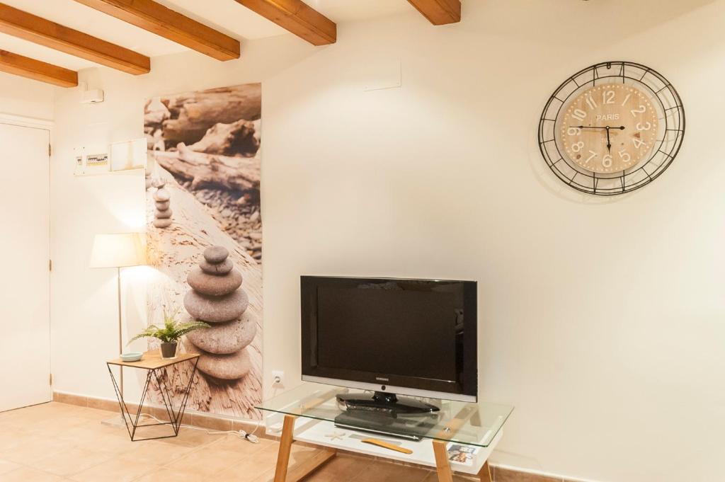 Lets Holidays APARTMENT IN THE OLD TOWN TOSSA 2 - 2