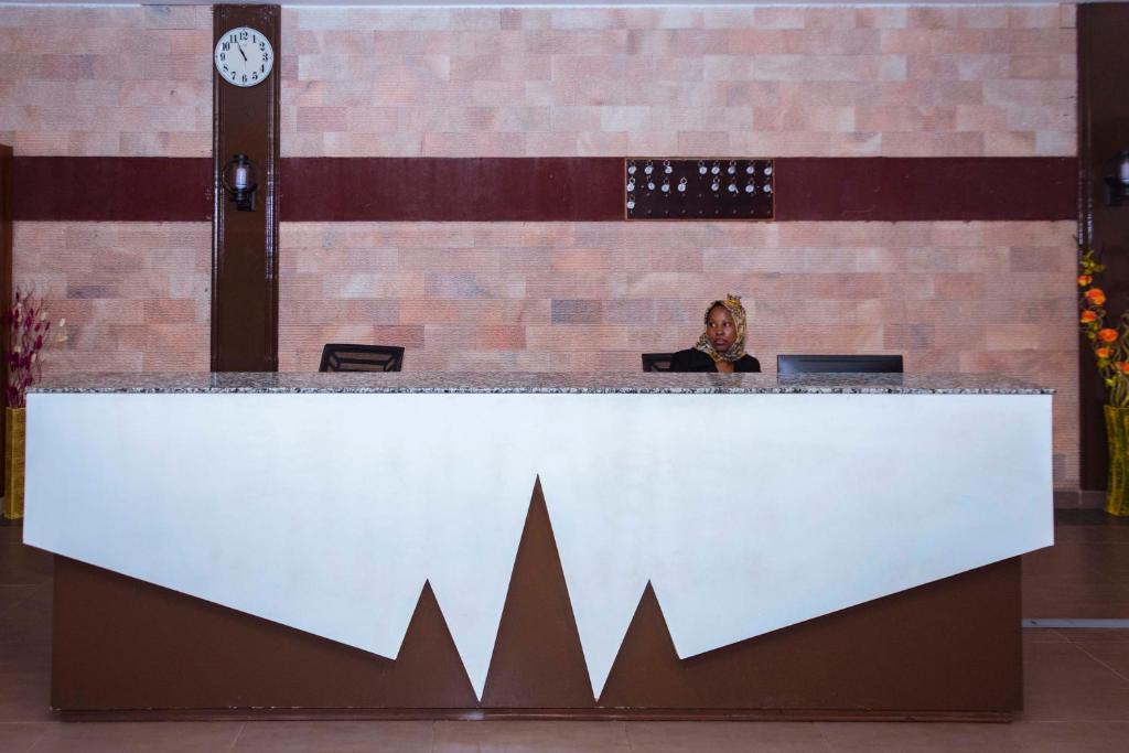 フロント・ロビー