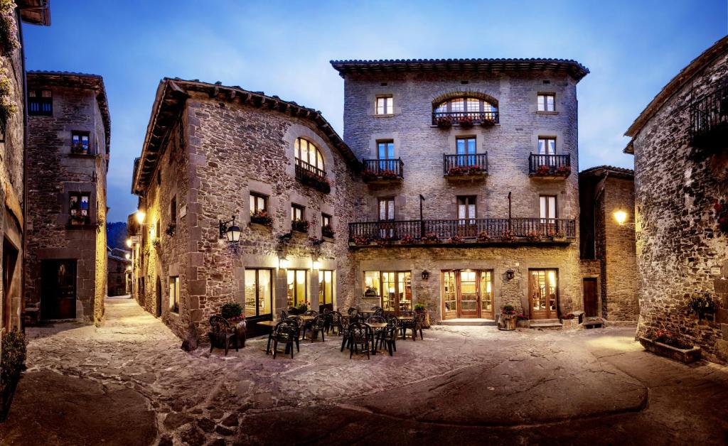 Hotel Hostal Estrella — Hotel in Rupit