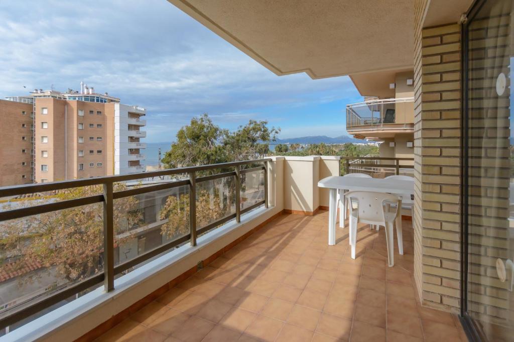 Zeus Sant Jordi — Hotel in Salou