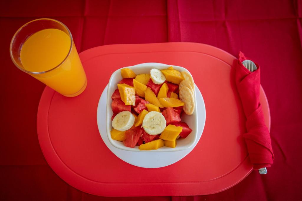 Comida y bebida