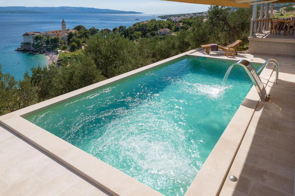 boksen stil goochelaar Villa Sapore di Sale met zwembad , Vakantiehuis Bol