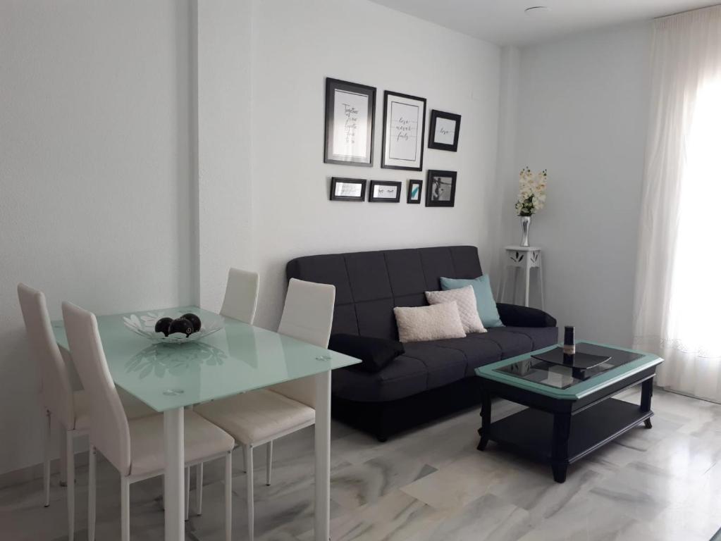 Piso C/ San Pedro, junto al centro historico de Lucena — Hotel in Lucena