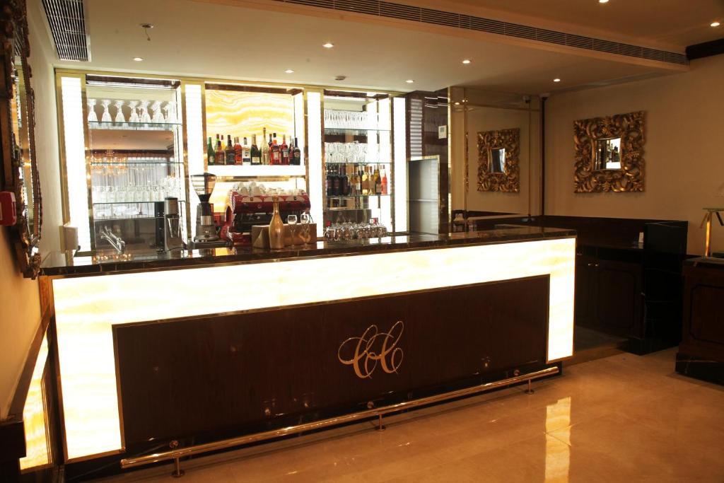 Bar/lounge, Grand Concerto Hotel in Beirut