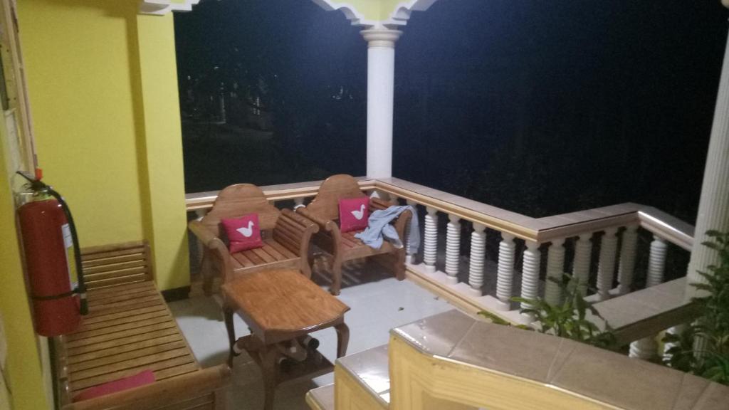 Balcony/terrace, Xylla Guesthouse in Siquijor Island