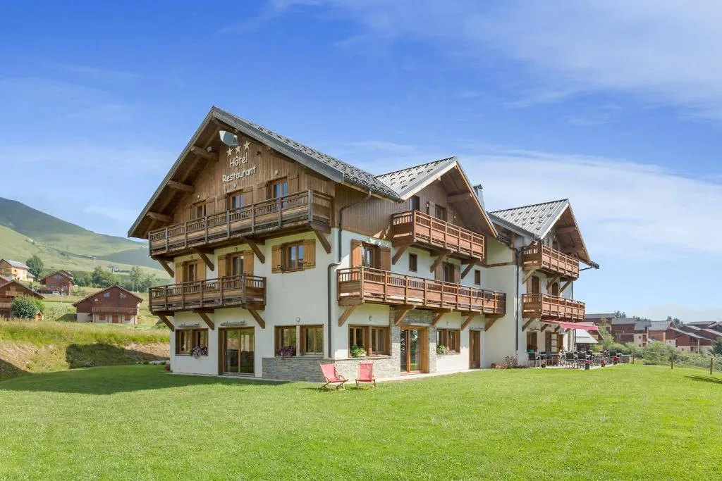 Chalet-Hôtel Le Beausoleil, The Originals Relais，位于土绪尔的酒店