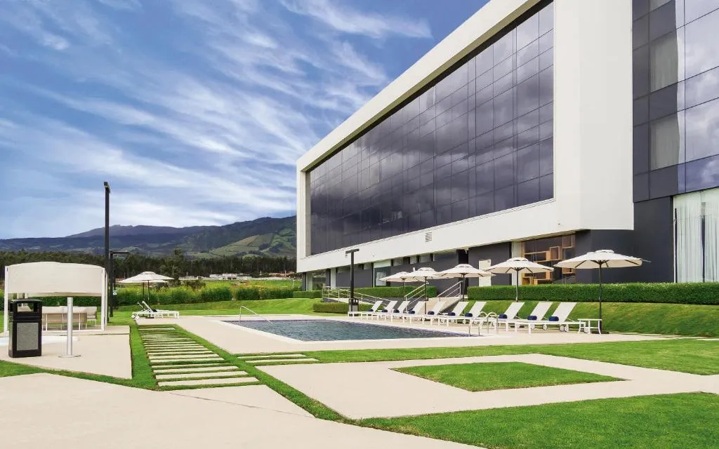 Eb Hotel By Eurobuilding Quito Airport，位于塔巴贝拉的酒店