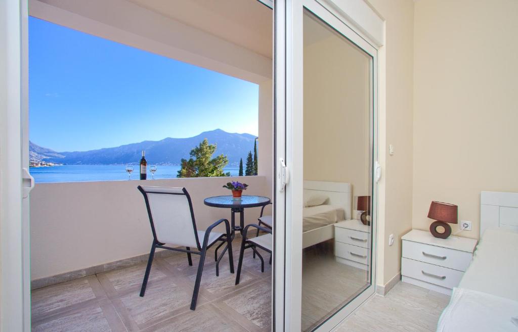 Sea Star Apartments - 2