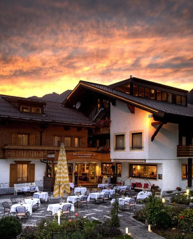 Hotel Alpenrose, hotel in Au im Bregenzerwald