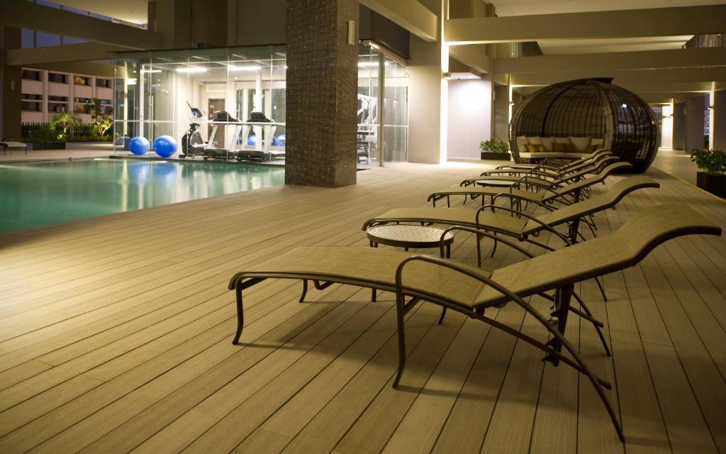 Swimming pool