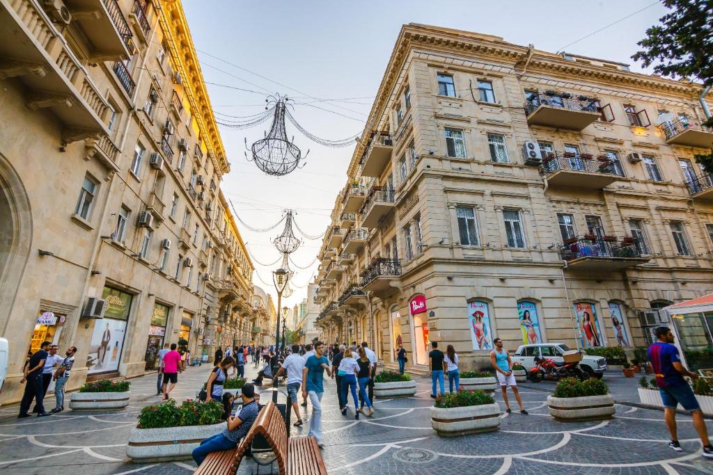 Apartment In Front Of Kolorit — Hotel in Baku