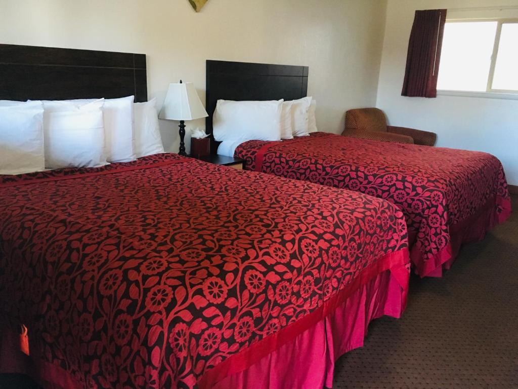Rodeway Inn & Suites Bend Photo 36