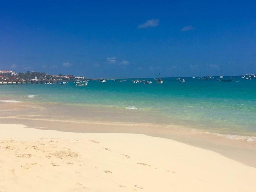 Good value low cost apartment second beach line, Santa Maria