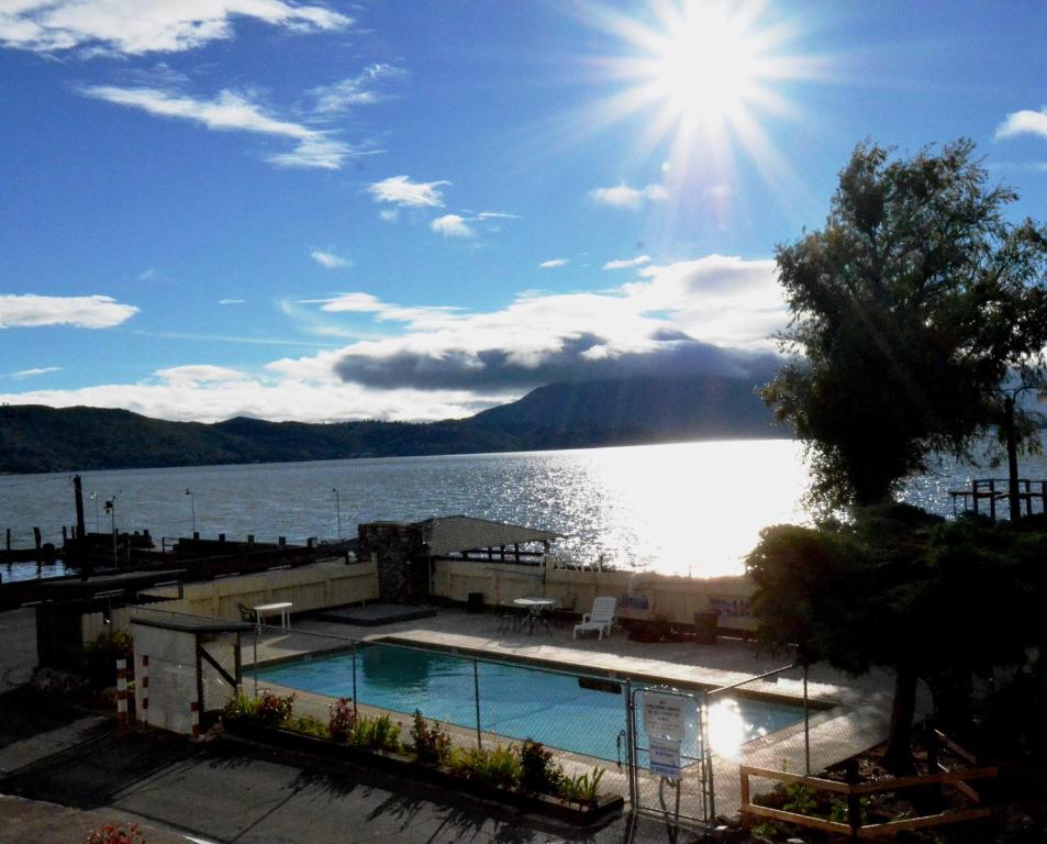 Lamplighter Motel Clearlake photo