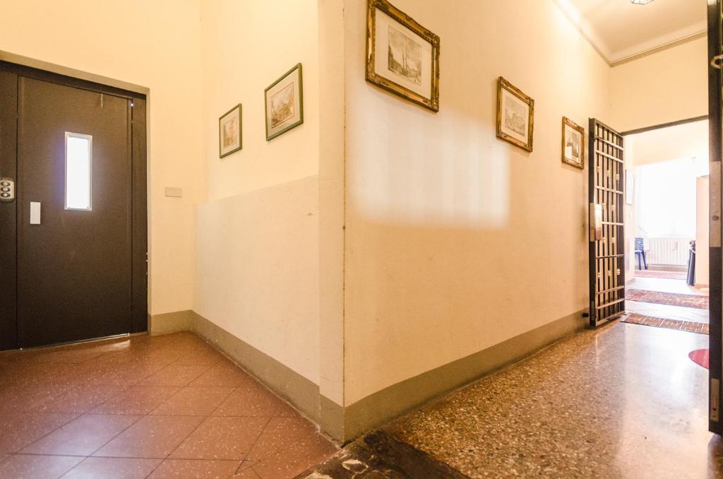 Lupari Apartment, Palazzo storico sotto le Due Torri - 4