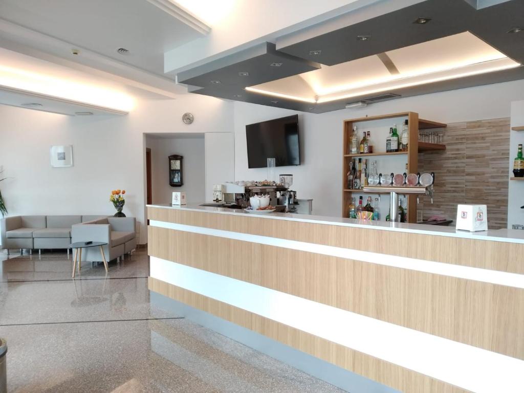 Hotel Mara photo