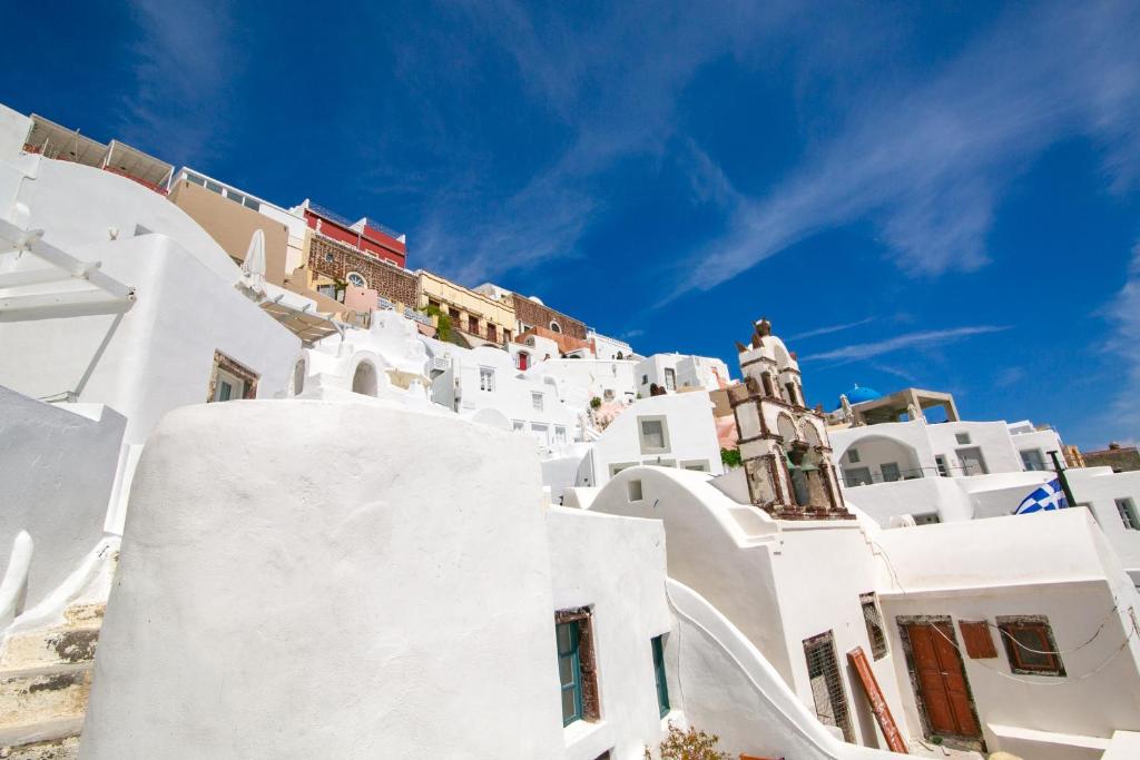 White Cave House photo