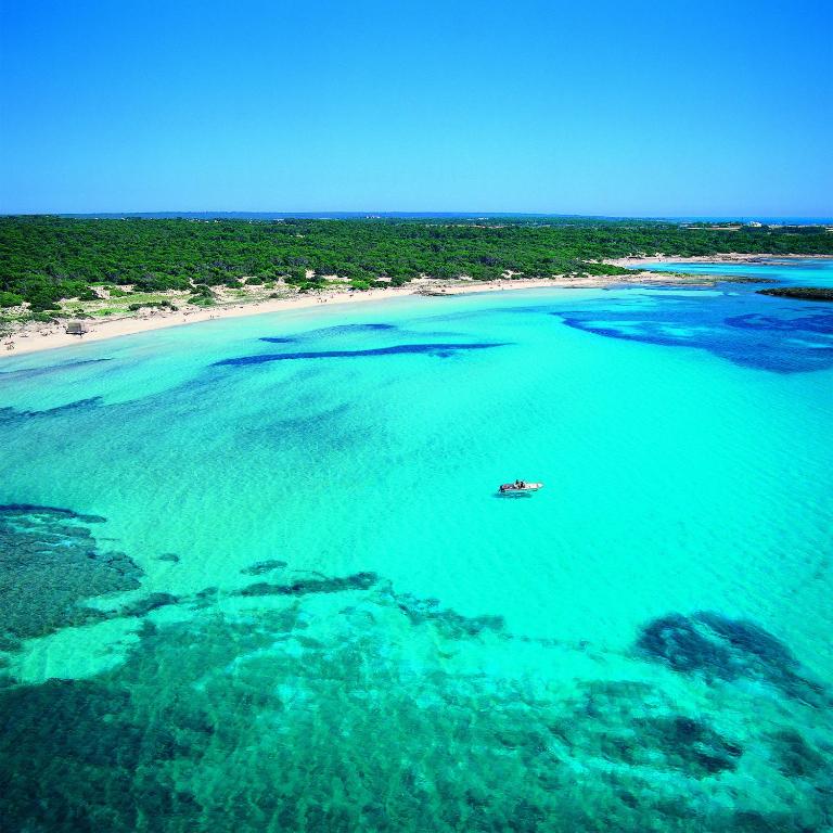 Bluewater Hotel — Plaża in Colonia Sant Jordi, Baleary
