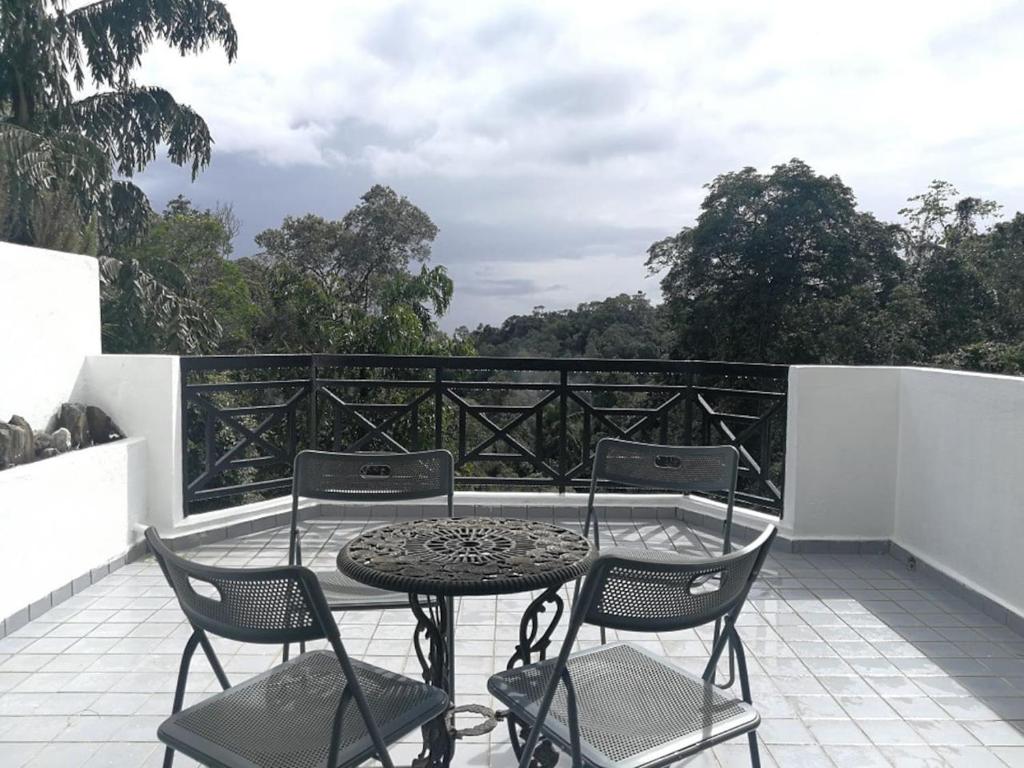 Rest & Relax Retreat, C1-2-2 ( Silverpark ) photo