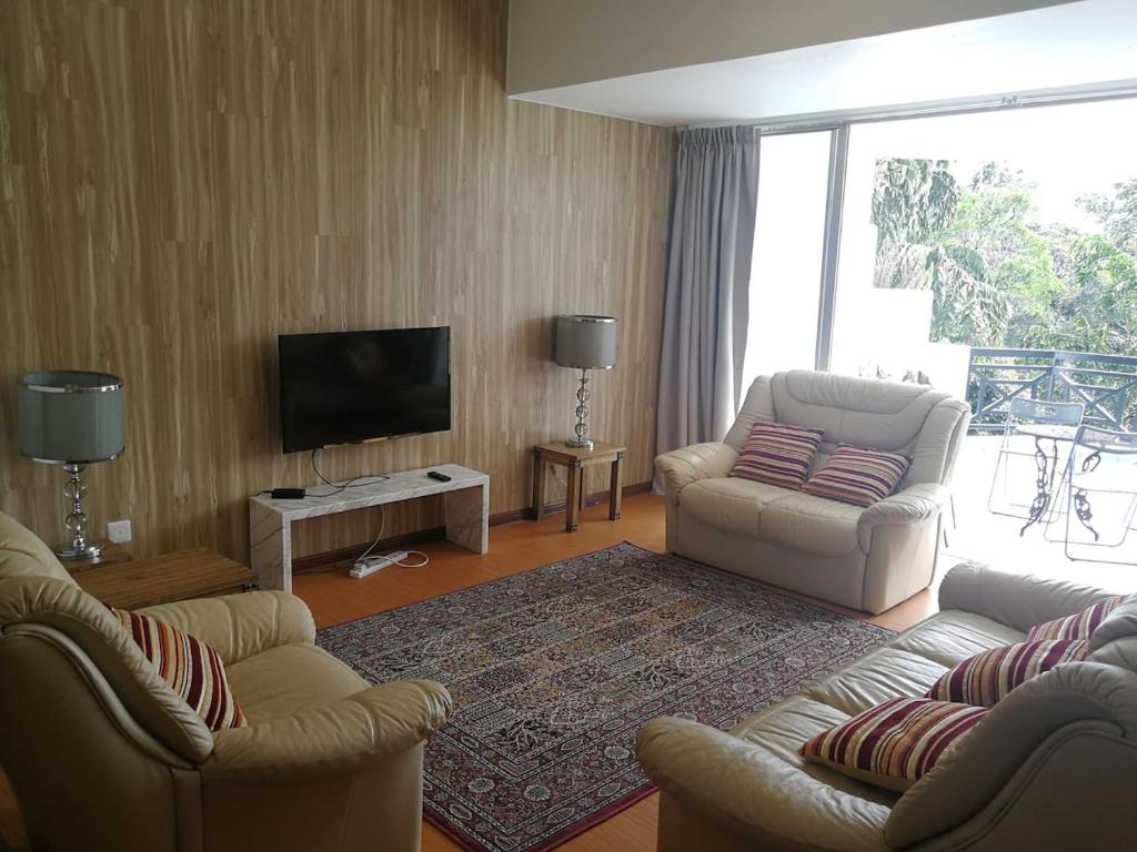 Rest & Relax Retreat, C1-2-2 ( Silverpark ) photo