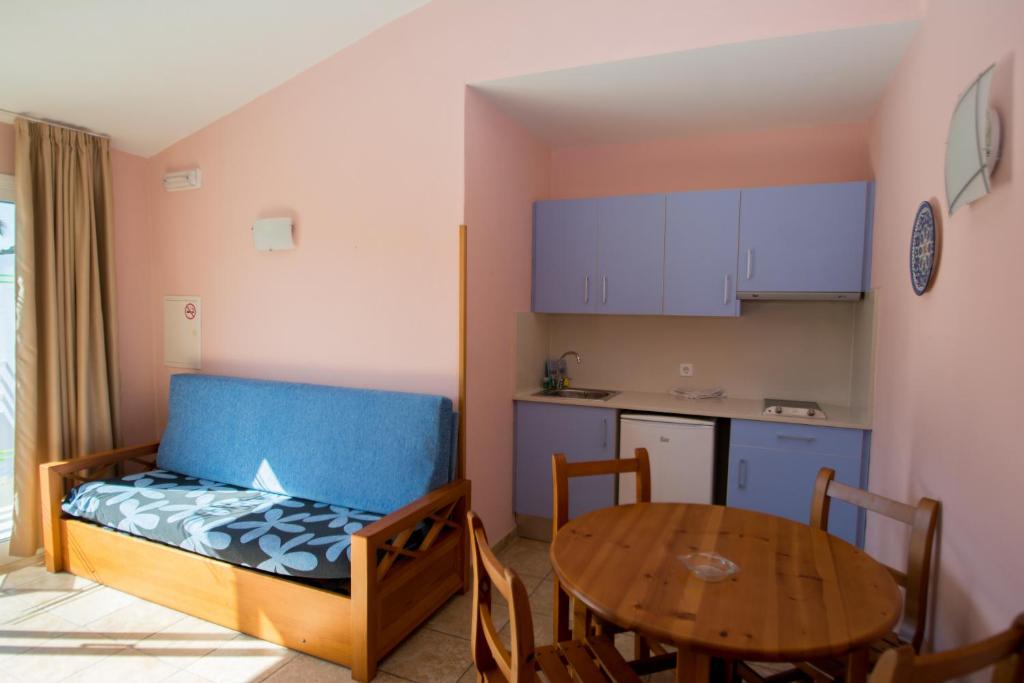 Galdana Gardens — Hotel rooms in Cala Galdana, Balearic Islands