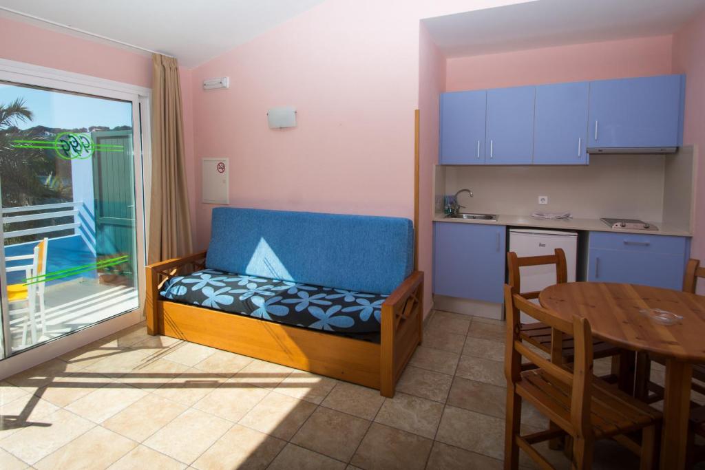 Galdana Gardens — Hotel rooms in Cala Galdana, Balearic Islands