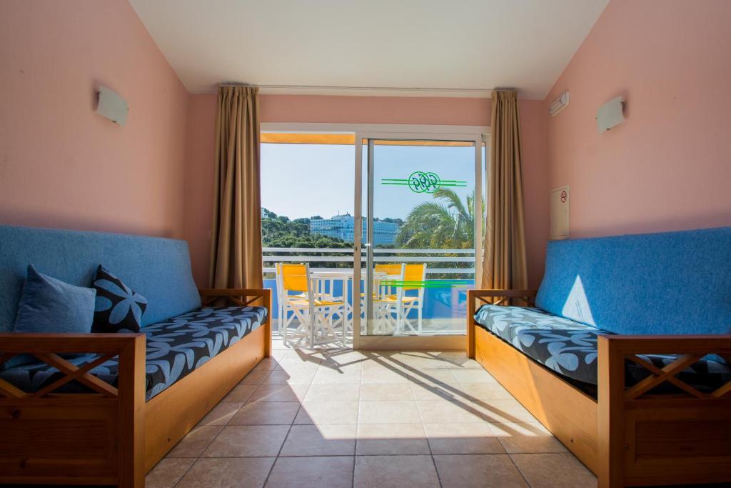 Galdana Gardens — Hotel rooms in Cala Galdana, Balearic Islands