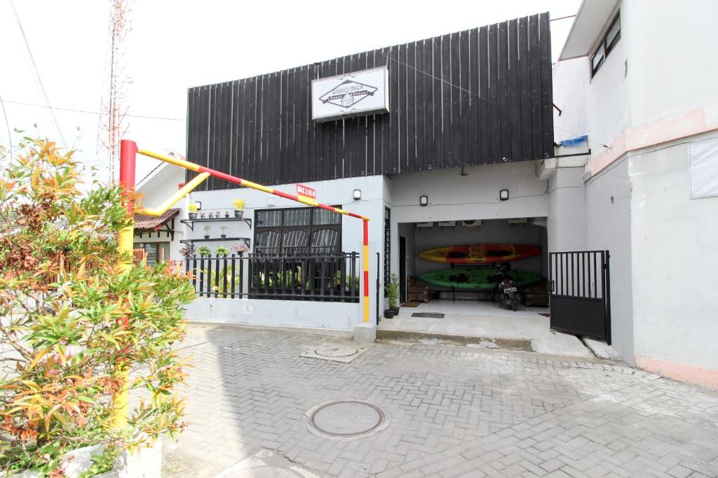 RedDoorz near Graha Saba UGM