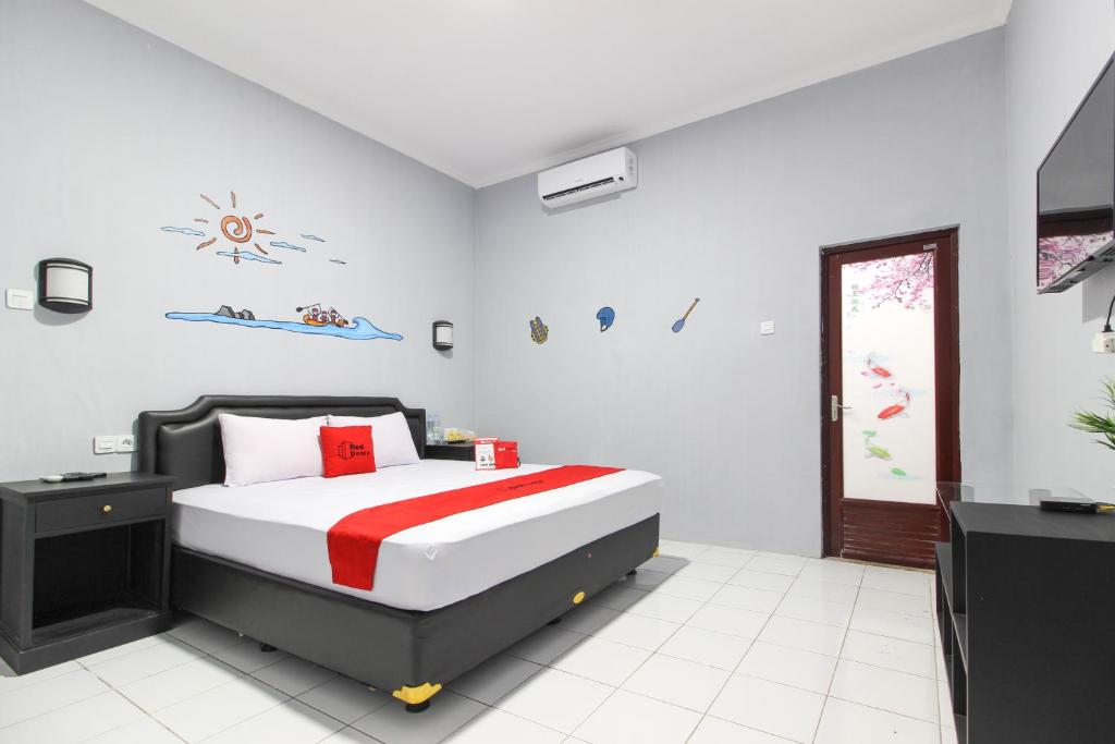 RedDoorz near Graha Saba UGM