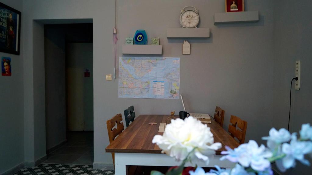 Windrose Hostel Istanbul photo