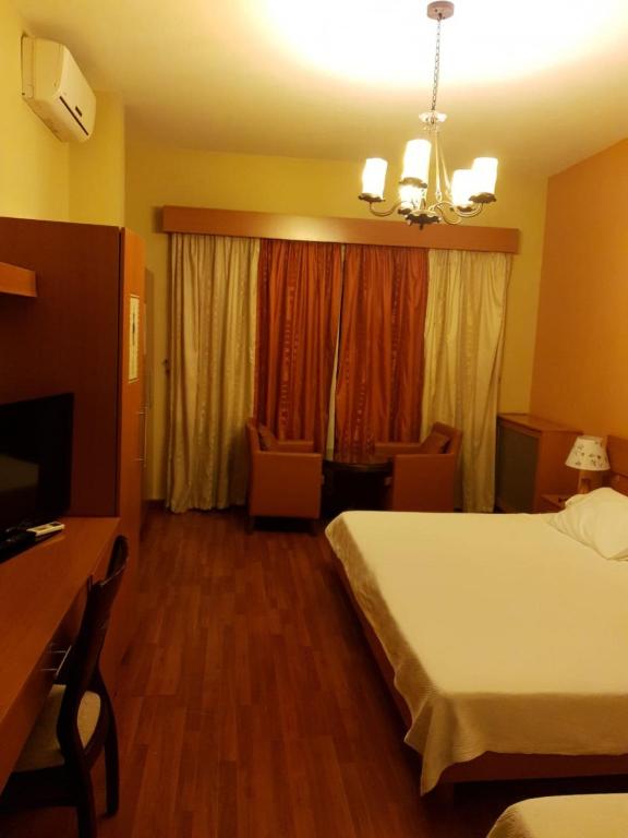 Quarto Triplo Básico