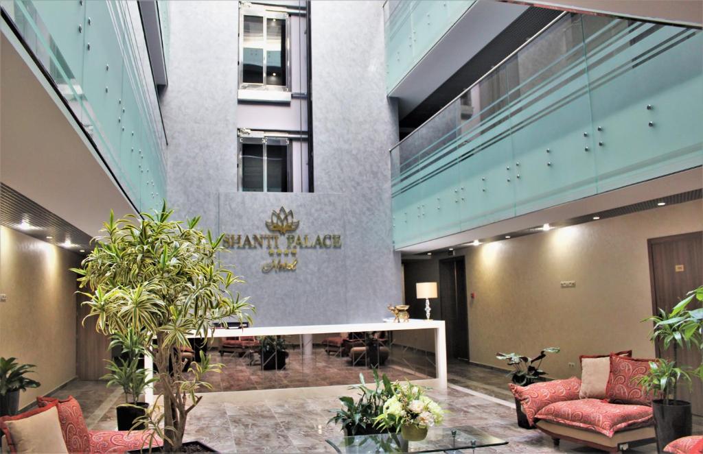 Shanti Palace ApartHotel photo