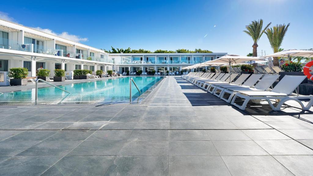Ura Hotels Lara Adults Only - 4