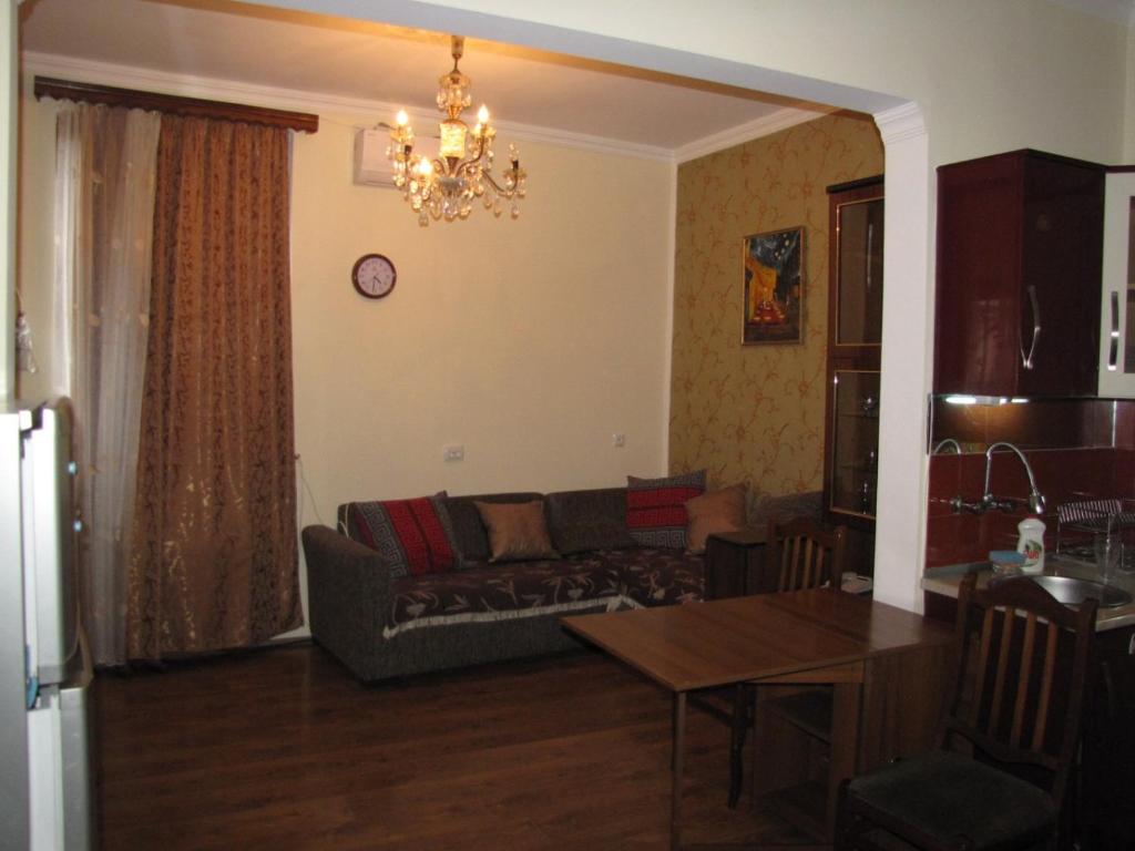 agmashenebeli95, Tbilisi