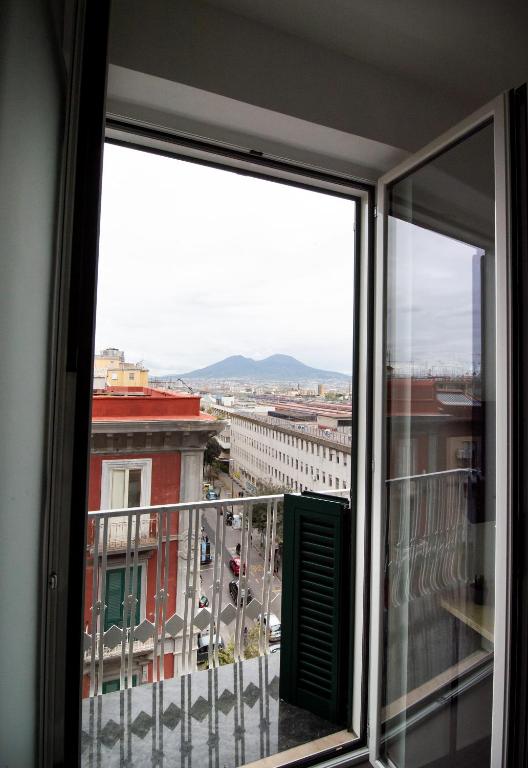 GB Vesuvius Napoli photo