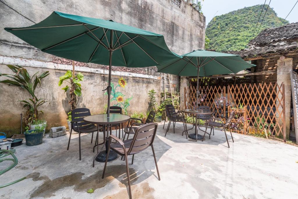 Garden, Xingping Hi Grey Hostel in Yangshuo