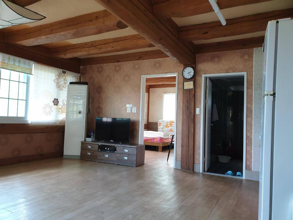 예향 펜션 (Yehyang Pension)